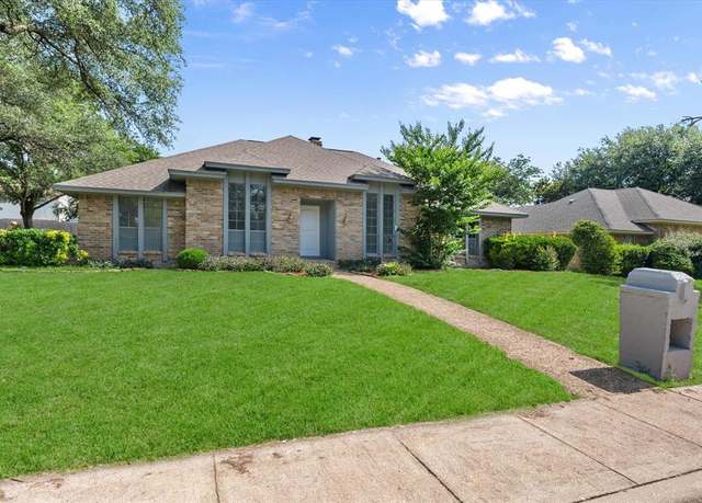 Property at 1015 Lansdale Dr, Duncanville, TX 75116, 4 beds, 2 baths