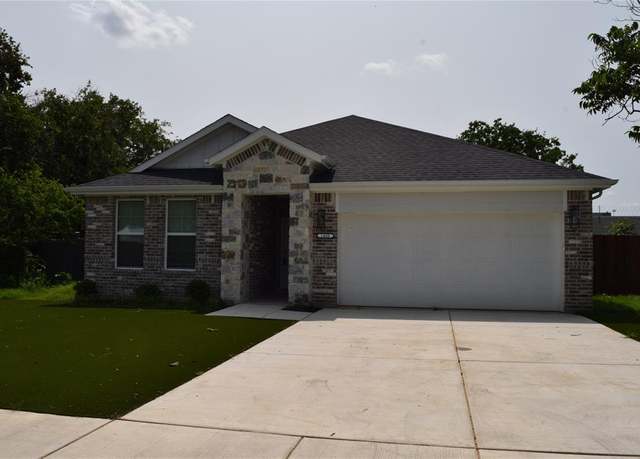 Property at 1400 Wallace St, Fort Worth, TX 76105, 3 beds, 2 baths