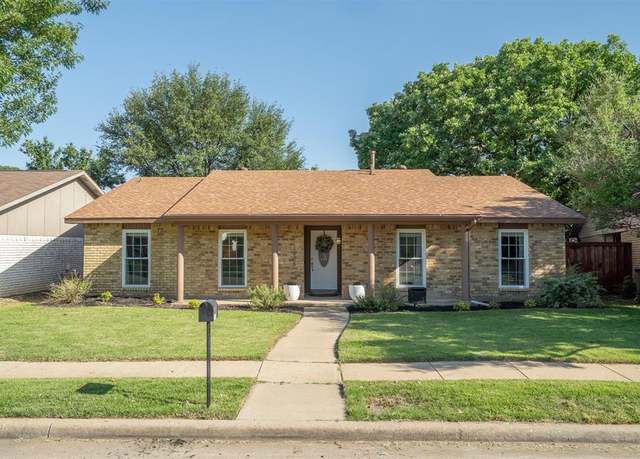Property at 1808 Clear Creek Ln, Carrollton, TX 75007, 3 beds, 2 baths