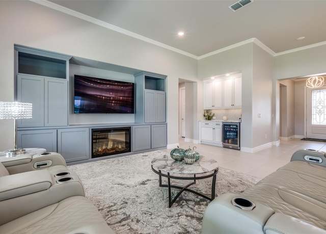 Property at 10008 Baywood Ct, Denton, TX 76207, 2 beds, 2.5 baths