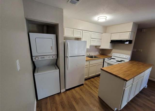 Property at 9815 Walnut St Unit H-304, Dallas, TX 75243, 1 bed, 1 bath