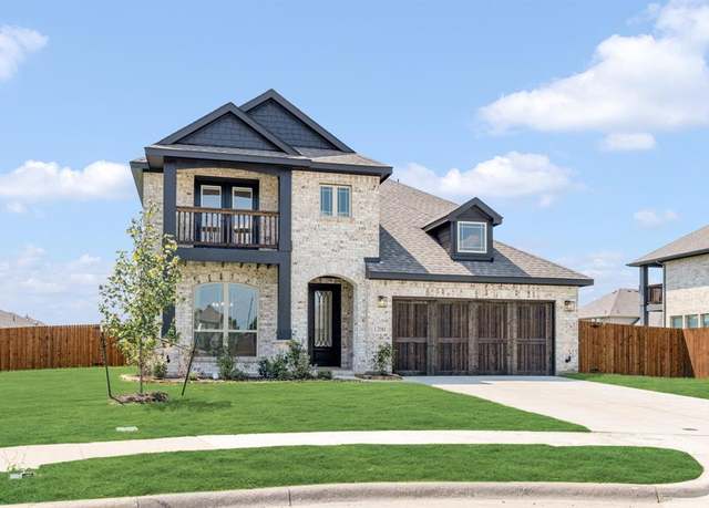 Property at 1200 Sylvia St, Desoto, TX 75115, 5 beds, 4.5 baths