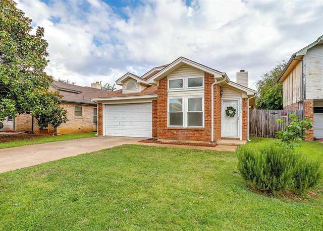 Property at 1852 Woodhall Way, Fort Worth, TX 76134, 3 beds, 2 baths