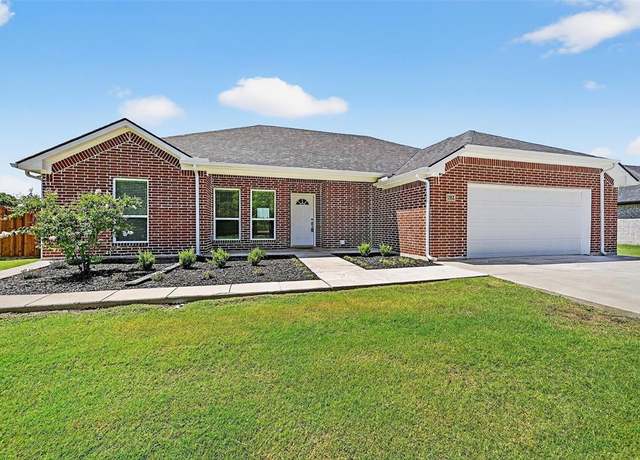 Property at 899 W Cardinal St, Ector, TX 75439, 3 beds, 2 baths