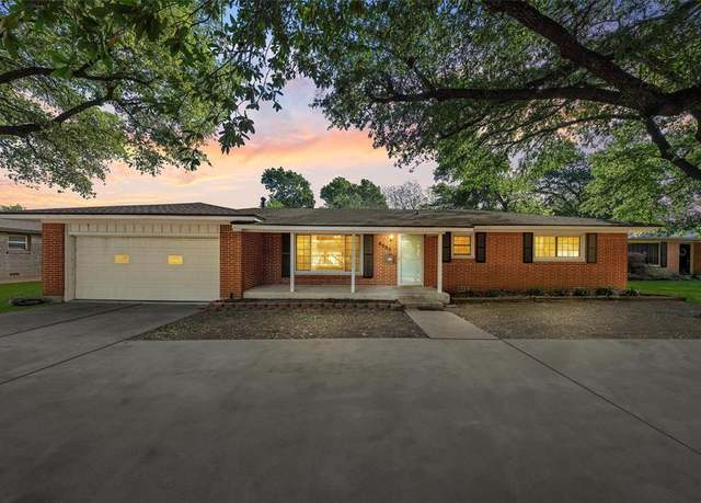 Property at 2131 Lenamon St, Waco, TX 76710, 3 beds, 2 baths