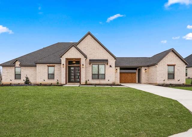 Property at 130 Peachleaf Dr, Krugerville, TX 76227, 4 beds, 2.5 baths