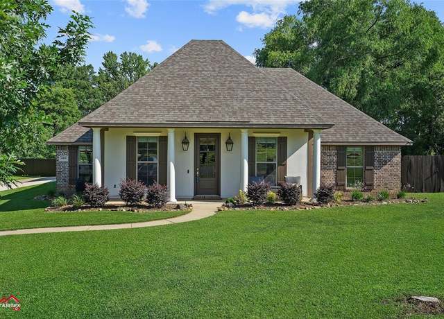 Property at 4101 Periwinkle Ln, Benton, LA 71006, 4 beds, 2 baths