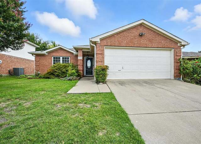 Property at 3301 Saint James Pl, Mckinney, TX 75070, 3 beds, 2 baths