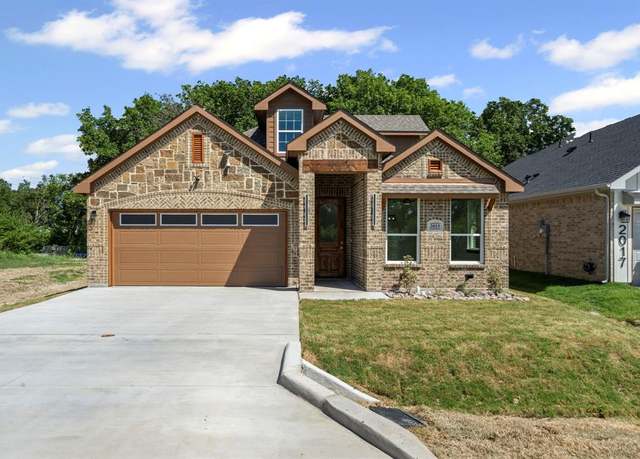 Property at 2015 Zuefeldt Dr, Arlington, TX 76002, 3 beds, 2 baths