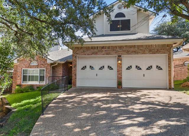 Property at 212 Shady Place Dr, Waco, TX 76712, 3 beds, 2.5 baths