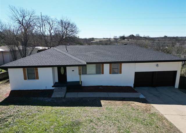 Property at 2104 Timberline Dr, Fort Worth, TX 76119, 4 beds, 2 baths
