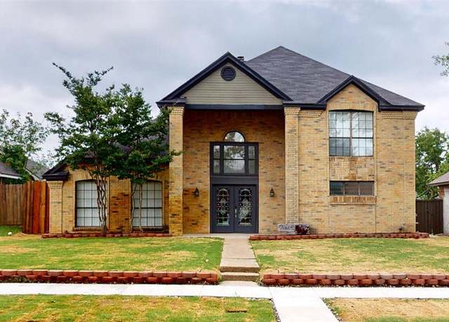 Property at 4917 Meadow Vista Pl, Garland, TX 75043, 5 beds, 2.5 baths