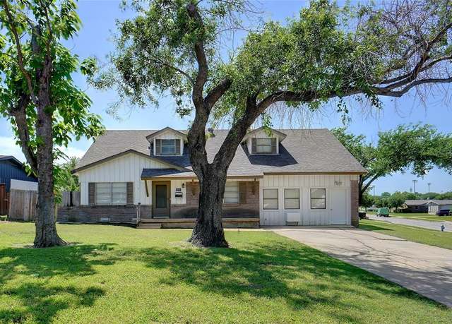 Property at 14121 Birchlawn Dr, Farmers Branch, TX 75234, 4 beds, 2 baths