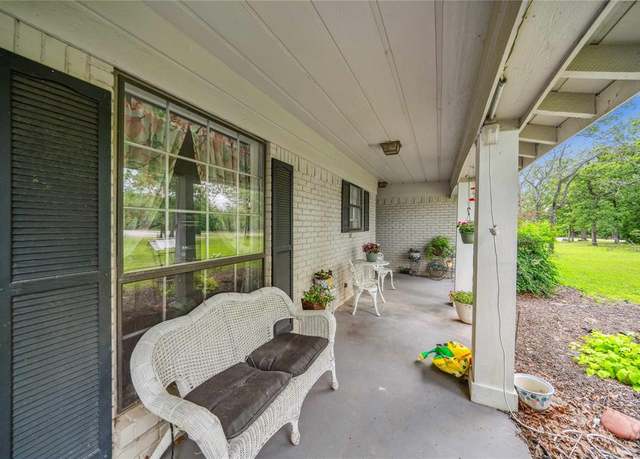 Property at 7223 FM 2494, Athens, TX 75751, 4 beds, 3 baths
