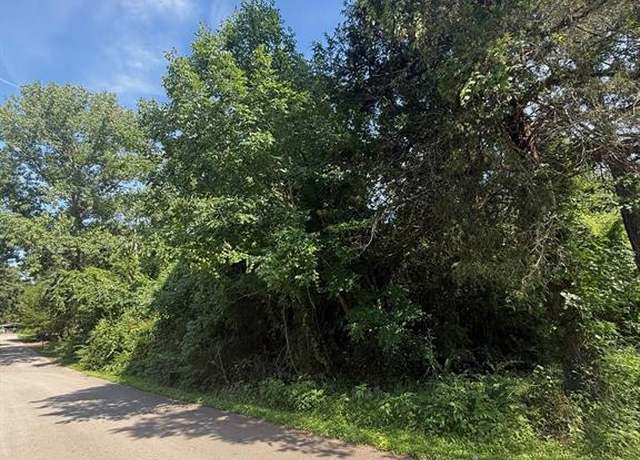 Property at 131 Ridgewood Dr, Tool, TX 75143
