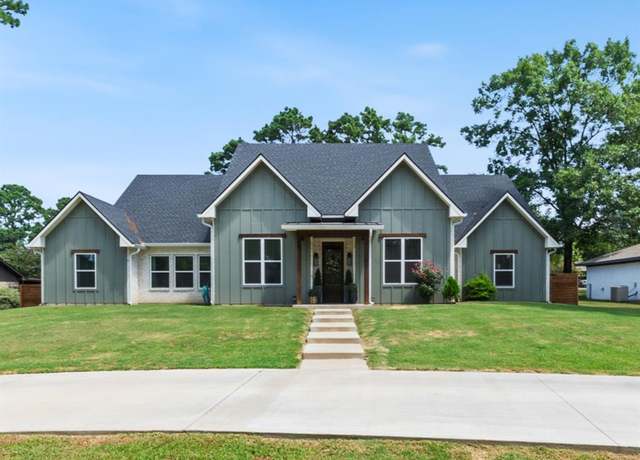 Property at 1008 Riveria Dr, Grand Saline, TX 75140, 4 beds, 3 baths