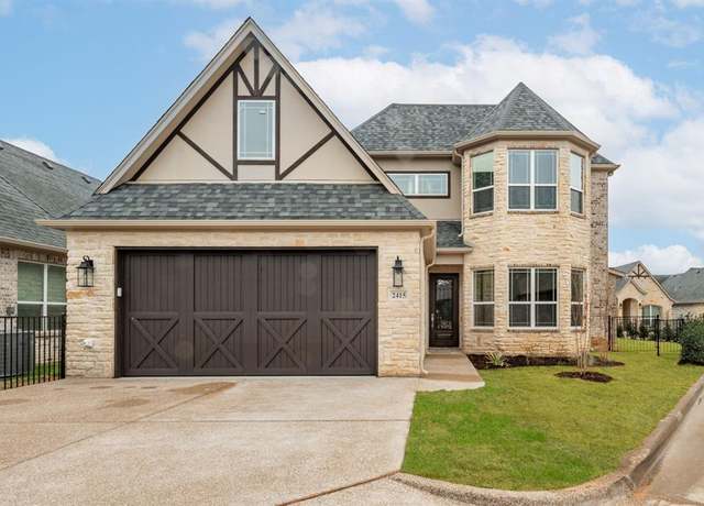 Property at 2415 Vineyard Dr, Granbury, TX 76048, 3 beds, 3 baths