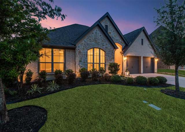 Property at 4009 Palomino Rd, Aubrey, TX 76227, 4 beds, 3 baths
