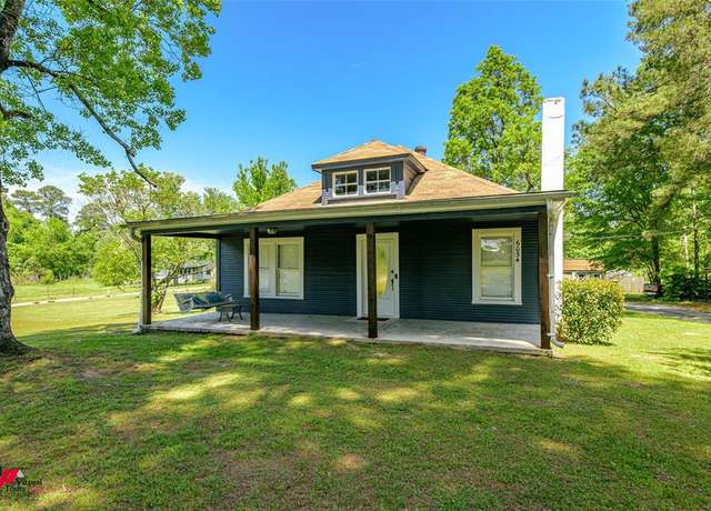 Property at 6054 Old Mooringsport Rd, Shreveport, LA 71107, 3 beds, 1 bath