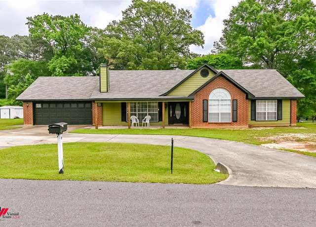 Property at 135 Merrywoods Blvd, Haughton, LA 71037, 3 beds, 2.5 baths