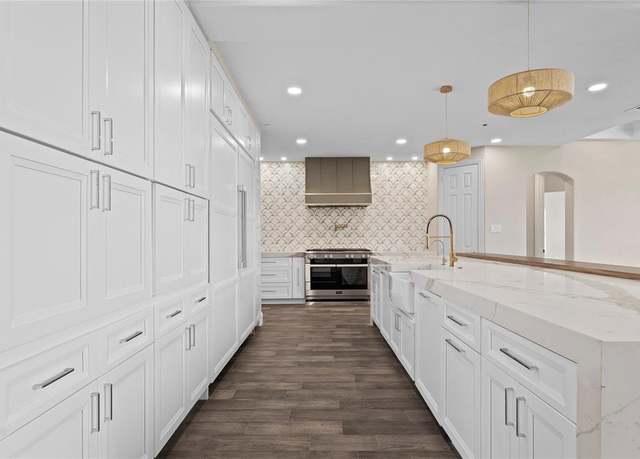 Property at 1006 Cardinal Ct, Murphy, TX 75094, 6 beds, 5 baths