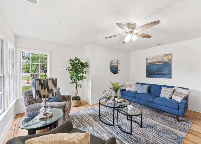 Property at 3541 Suffolk Dr, Fort Worth, TX 76109, 3 beds, 1 bath