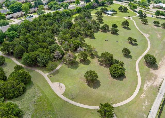 Property at 734 Lemons St, Cedar Hill, TX 75104, 2 beds, 2 baths