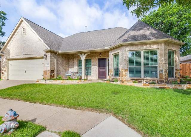 Property at 1908 Thompson Ct, Flower Mound, TX 75028, 3 beds, 2 baths