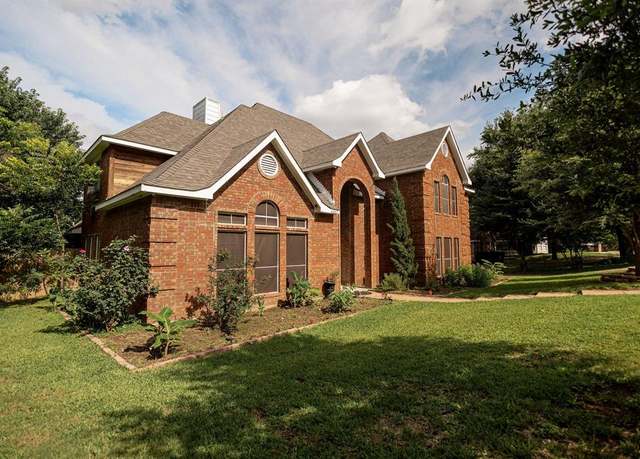 Property at 4407 Murwick Dr, Arlington, TX 76016, 4 beds, 3.5 baths