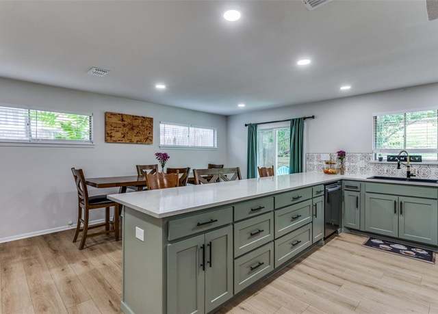 Property at 4105 Micki Lynn Ave, Fort Worth, TX 76107, 3 beds, 2 baths