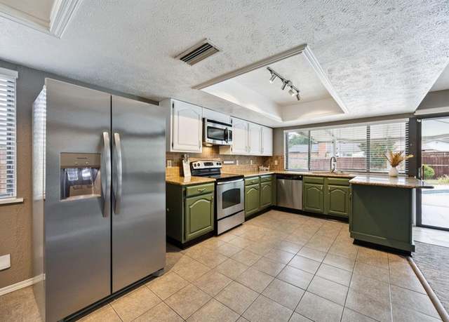 Property at 4101 Longstraw Dr, Fort Worth, TX 76137, 3 beds, 2 baths
