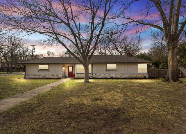 Property at 304 Sunset Dr, Cleburne, TX 76033, 4 beds, 2 baths