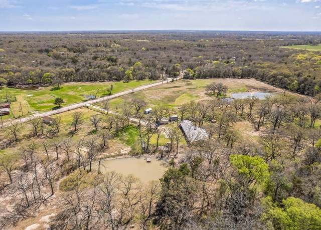 Property at 2964 Liberty Dr, Corsicana, TX 75110, 4 beds, 2.5 baths