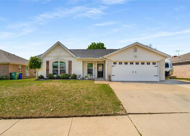 Property at 6476 Fairview Dr, Watauga, TX 76148, 3 beds, 2 baths