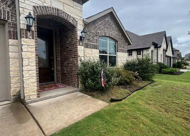 Property at 2608 Stone Mantle Ln, Denton, TX 76201, 4 beds, 2 baths