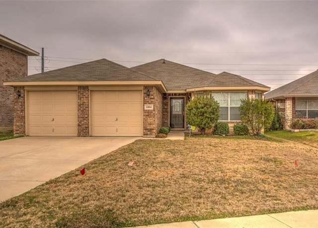 Property at 1804 Chicory Ln, Arlington, TX 76010, 4 beds, 2 baths