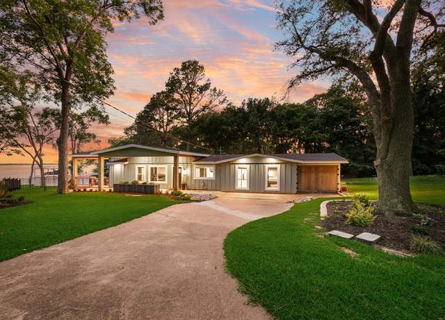 Property at 9 Southshore Cir, Star Harbor, TX 75148, 3 beds, 3 baths