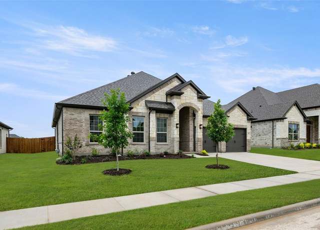 Property at 409 Daybreak Dr, Waxahachie, TX 75167, 4 beds, 2.5 baths