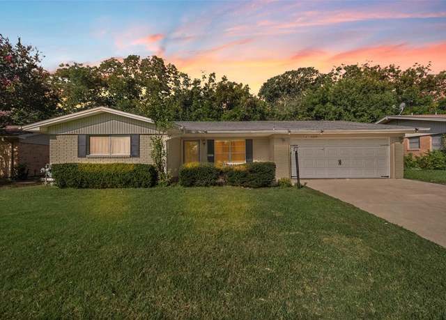 Property at 2227 Hanover Dr, Waco, TX 76710, 3 beds, 2 baths