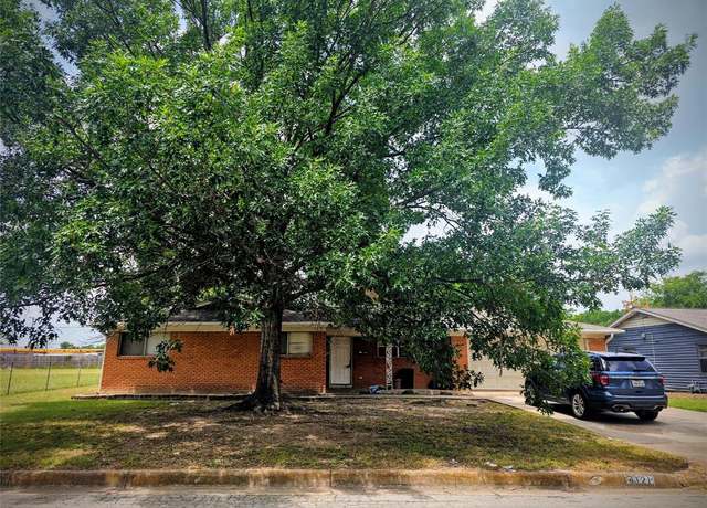Property at 4121 Doeline St, Haltom City, TX 76117, 4 beds, 2 baths