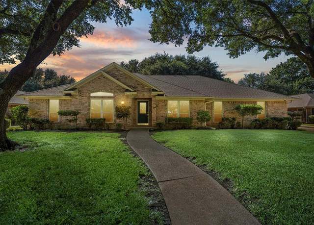 Property at 1215 Western Ridge Dr, Woodway, TX 76712, 4 beds, 2.5 baths