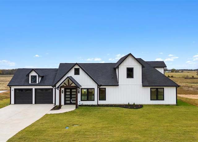 Property at 1230 Dixie Estates Way, Whitesboro, TX 76273, 3 beds, 3.5 baths