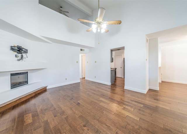 Property at 708 Creekwood Dr, Lewisville, TX 75067, 2 beds, 2.5 baths
