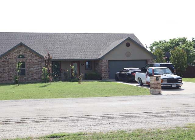 Property at 902 El Campo Dr, Rio Vista, TX 76093, 3 beds, 2 baths