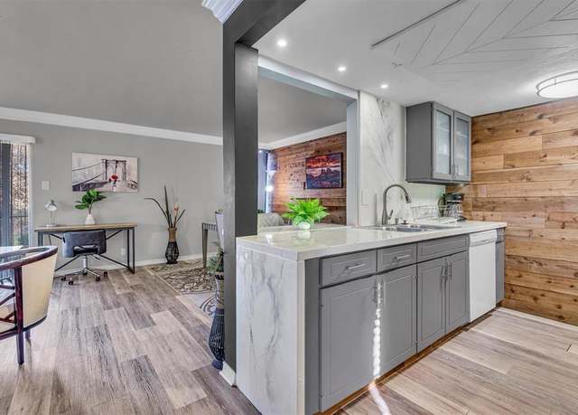 Property at 538 E Avenue J Unit A, Grand Prairie, TX 75050, 3 beds, 3 baths