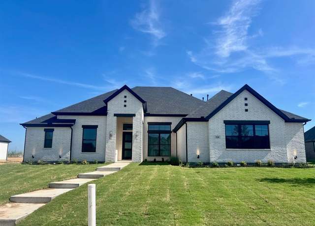 Property at 318 Broadmoor Dr, Haslet, TX 76052, 4 beds, 3.5 baths