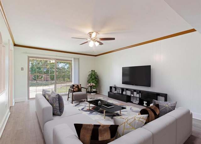 Property at 424 Bluebonnet Trl, Garland, TX 75043, 4 beds, 2 baths