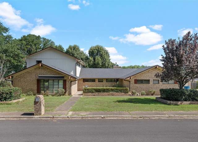 Property at 1404 Brailwood Trl, Henderson, TX 75654, 3 beds, 3 baths