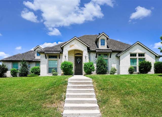 Property at 1629 Sagewood Dr, Desoto, TX 75115, 4 beds, 2 baths
