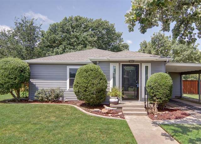 Property at 406 S Hannaford St, Granbury, TX 76048, 2 beds, 1 bath